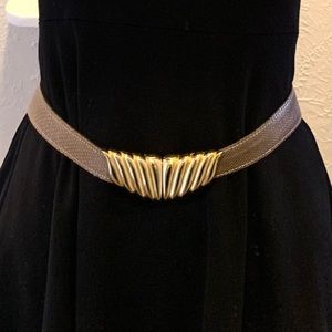 Vintage snakeskin taupe belt with gold accent buckle